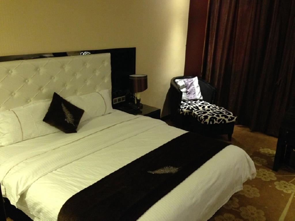 Tianguo Times Hotel Foshan Værelse billede